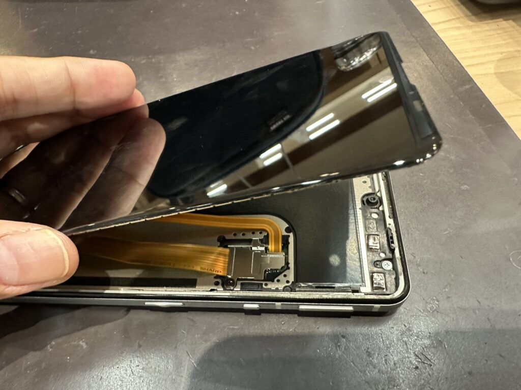 鹿児島店】AQUOS sense5G バッテリー交換修理【鹿児島市よりご来店
